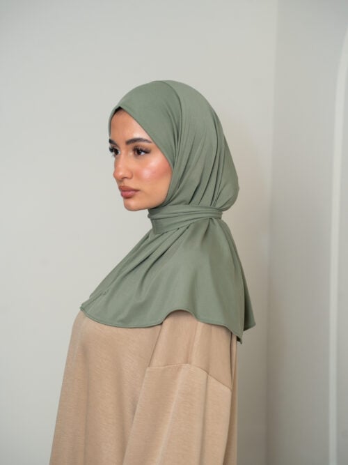 Alternative view of STAPLE SCARF - DEEP LEAF