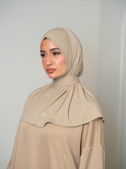 Alternative view of STAPLE SCARF - SANDY