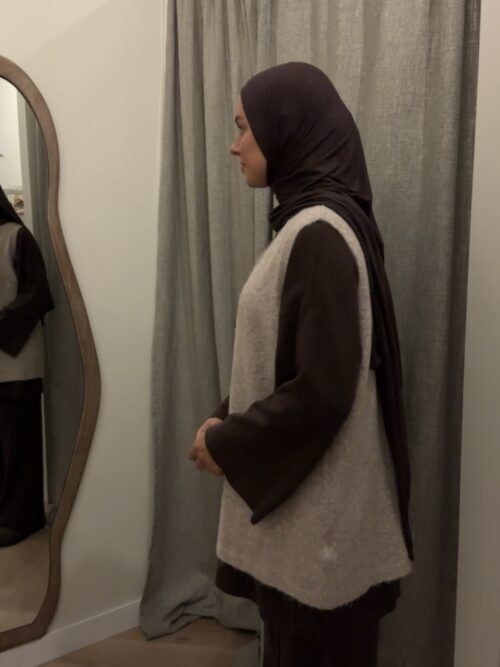 KNITTED GILET - BEIGE