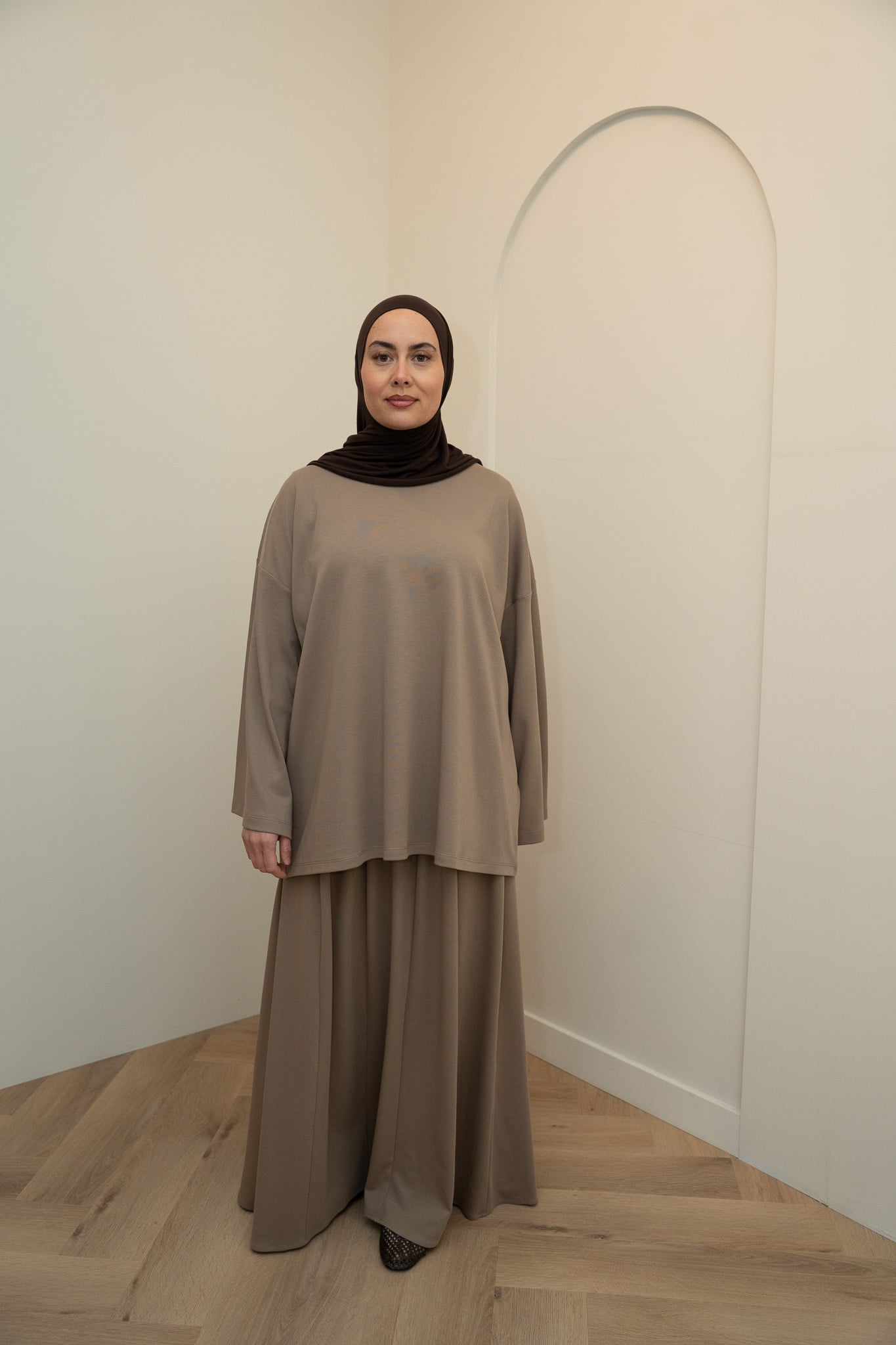 SKIRT SET LONGSLEEVE COTTON TOP - TAUPE - Afbeelding 2