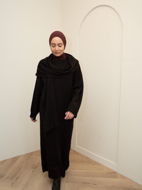 KNITTED SCARF DRESS - DEEP BROWN