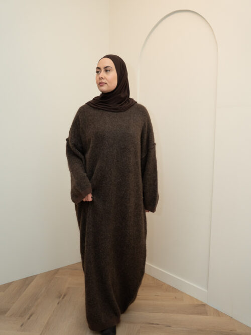 KNITTED COMFY DRESS - BROWN